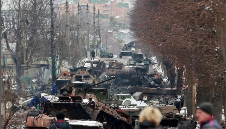 آليات عسكرية مدمرة في أوكرانيا