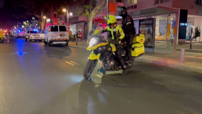 موقع الحادث موقع إطلاق النار في تل أبيب