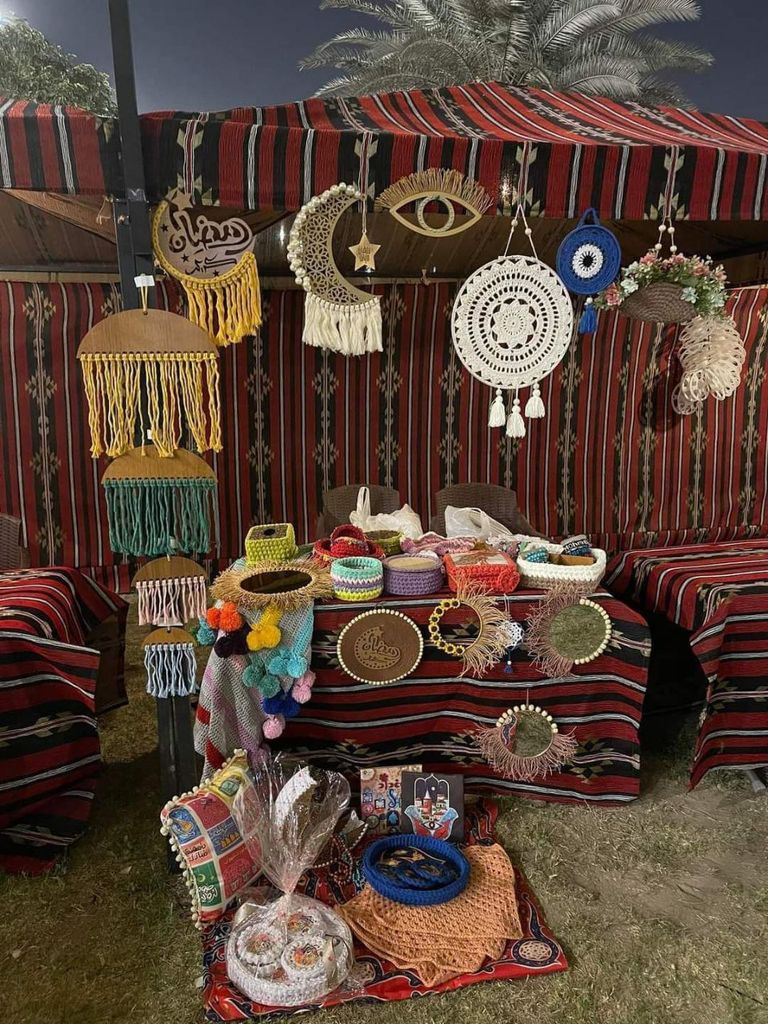 معرض فني عند حدائق القشلة وسط بغداد