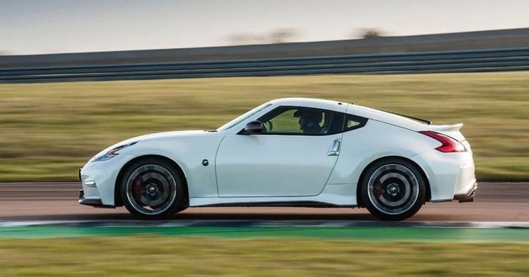 طراز Nissan 370Z طراز Ford Focus RS500