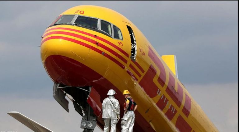 انقسام طائرة شحن إلى جزأين خلال هبوط اضطراري في كوستاريكا طائرة شحن تنشطر إلى جزأين في كوستاريكا