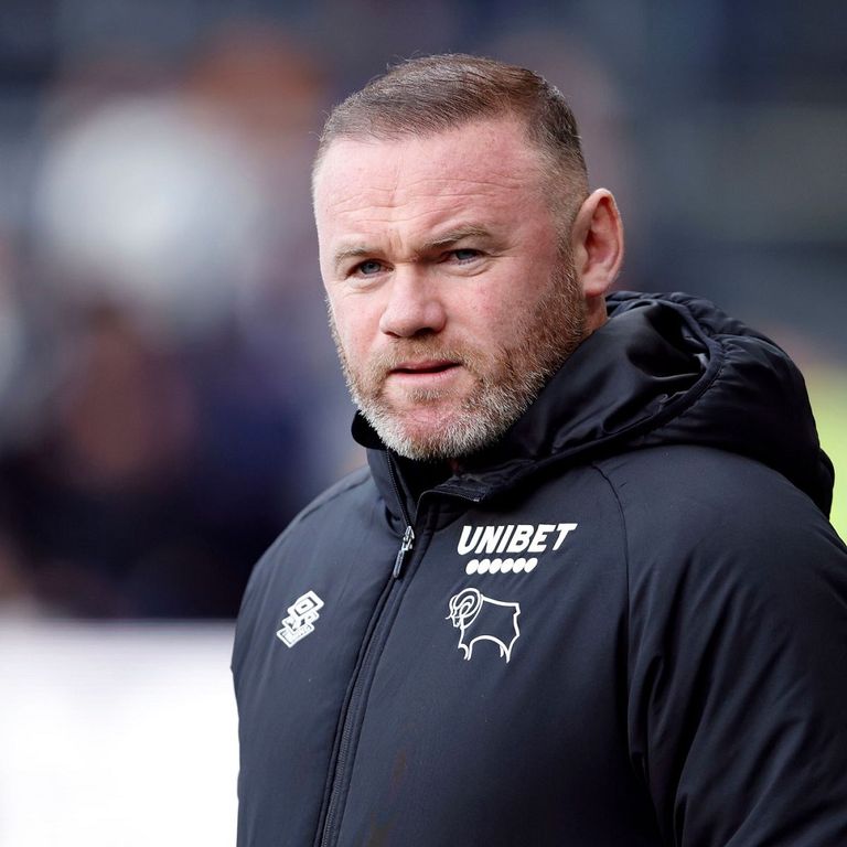 واين روني مدرب ديربي كاونتي الحالي واين روني نجم مانشستر يونايتد السابق