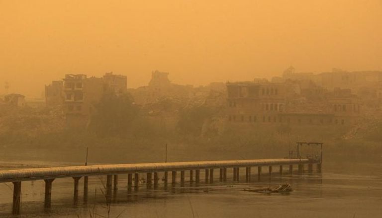 عاصفة رملية تضرب العراق لليوم الثالث على التوالي
