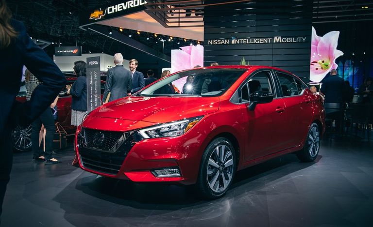 نيسان Versa 2022 شيفروليه Spark 2022