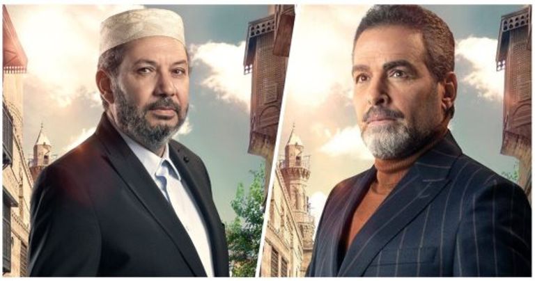 النجمان كمال أبورية وأحمد عبدالعزيز رفقة حمادة هلال