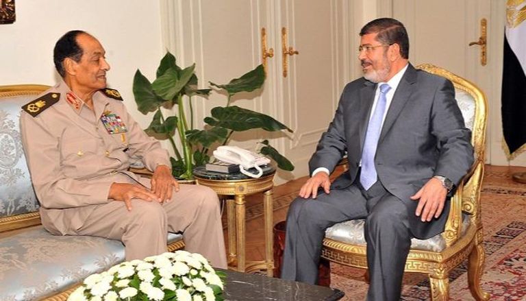 محمد مرسي والمشير طنطاوي