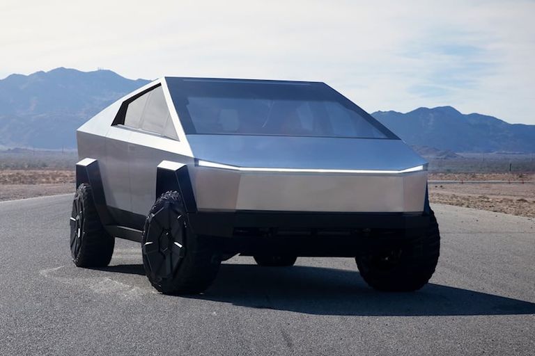 شاحنة سايبر ترك بي إم دبليو XM