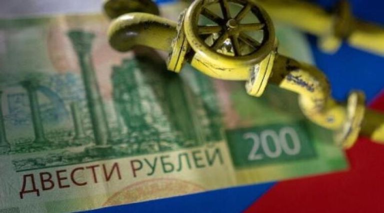 أسعار النفط تقفز بعد تحذير أوبك بشأن تعويض نقص إمدادات النفط الروسي