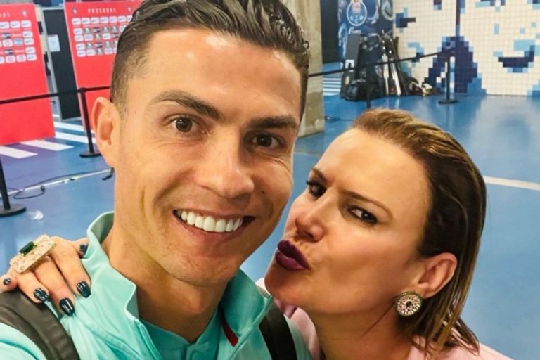 رونالدو وشقيقته إيلما أفيرو رونالدو وشقيقته إيلما أفيرو