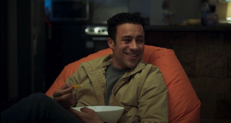 مشهد من مسلسل سوتس بالعربي