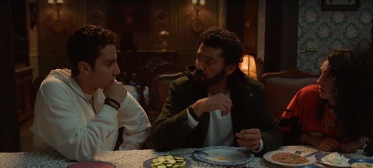 مشهد من مسلسل راجعين يا هوى