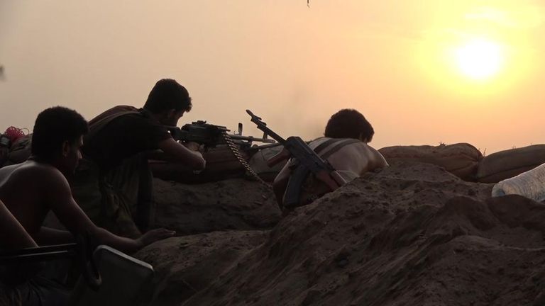 جنود للقوات المشتركة في احد جبهات القتال غرب ياليمن دورية للجيش اليمني في صعدة - أرشيفية