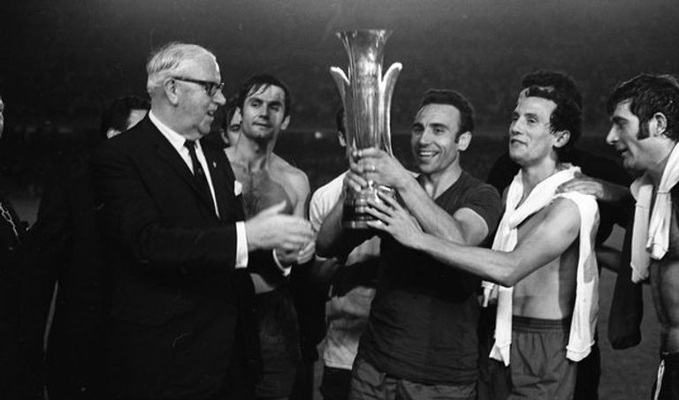 برشلونة بطل كأس المعارض