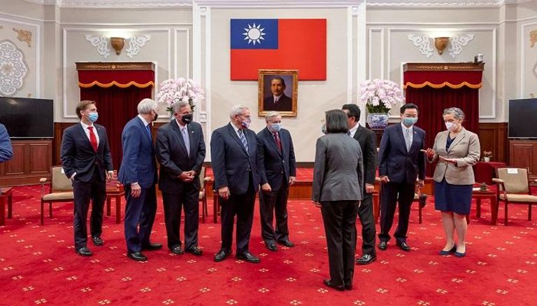  رئيس تايوان يلتقي أعضاء الوفد الأمريكي