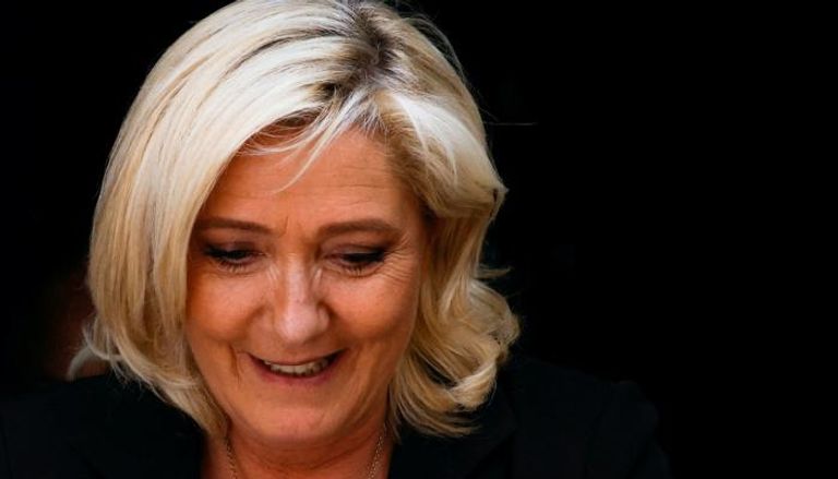 مرشحة اليمين المتطرف في الانتخابات الرئاسية الفرنسية مارين لوبان