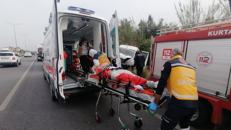 بعض السياح بعد الحادث