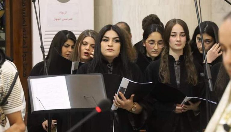 تراتيل دينية في كنيسة "الطاهرة" إحياء لعيد الفصح
