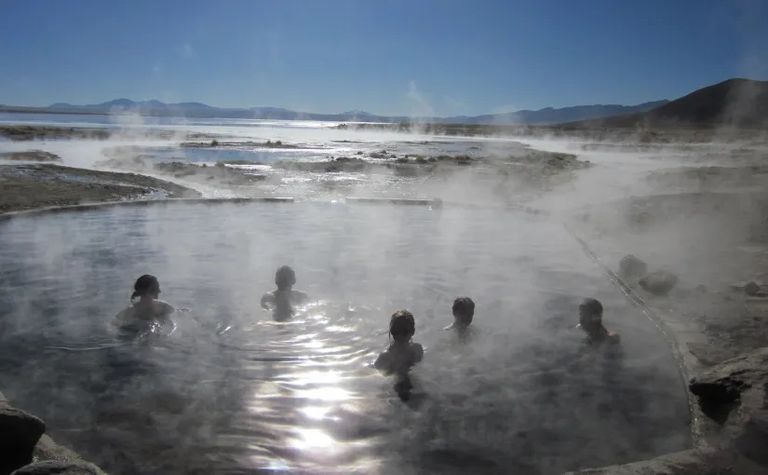 العيون الحارة بجازان السعودية - فوربس واحة سيوة في مصر