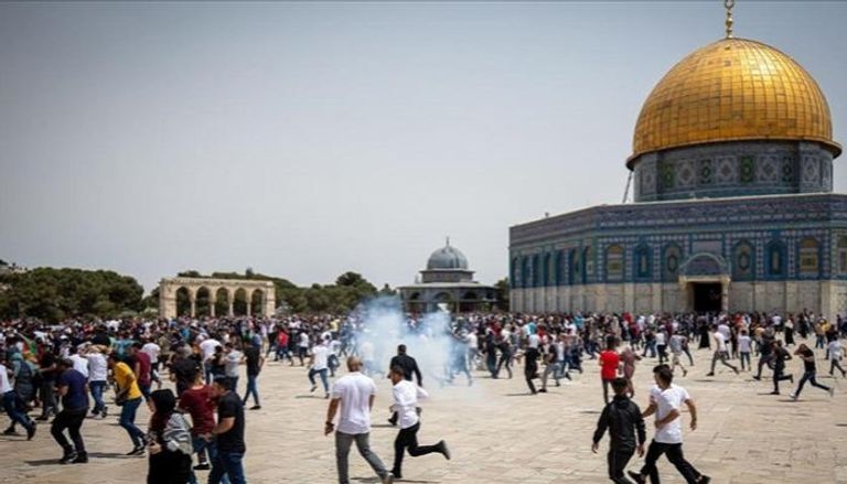 مواجهات عقب اقتحام القوات الإسرائيلية للمسجد الأقصى