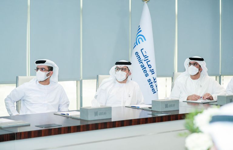 سلطان الجابر يطلع على خطط التوسع وفرص نمو الشركات في