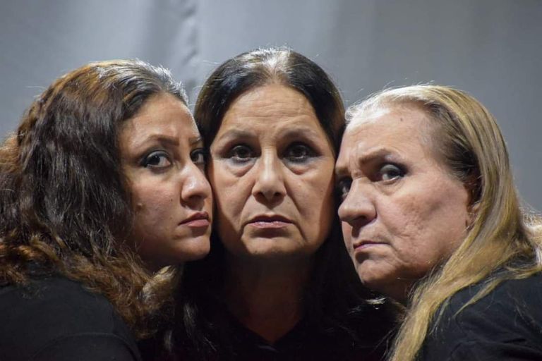 الفنانة العراقية سمر محمد