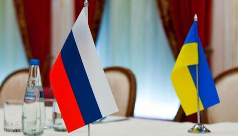 علما روسيا وأوكرانيا قبل مفاوضات سابقة