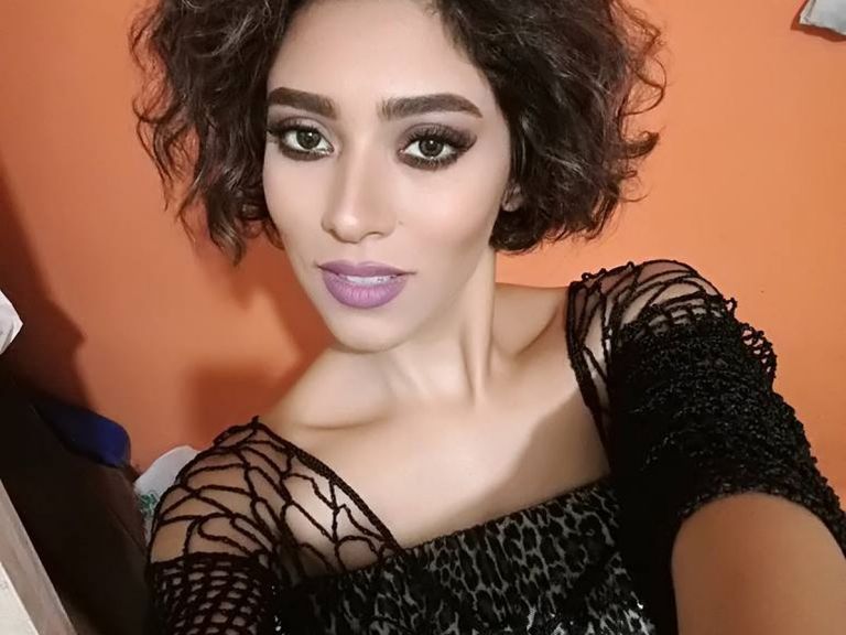 زيزي عادل تعتزل الغناء والفن