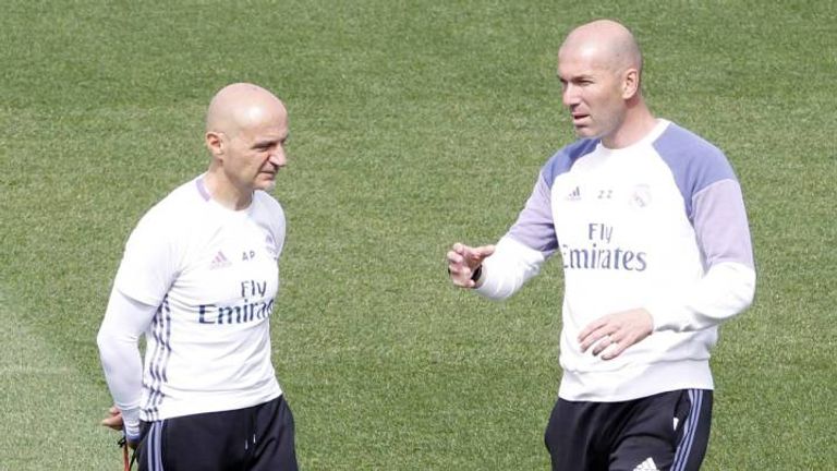 زين الدين زيدان وأنطونيو بينتوس أنطونيو بينتوس