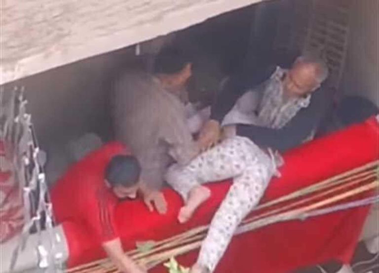 مشهد من فيديو فتاة البلكونة