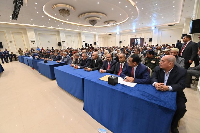 جانب من جلسة البرلمان اليمني لأداء الرئاسي للقسم ومنح الثقة للحكومة
