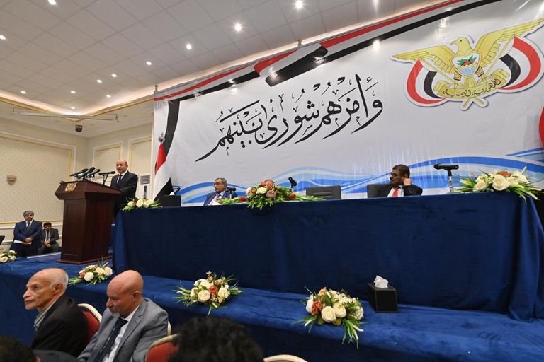 جانب من جلسة البرلمان اليمني لأداء الرئاسي للقسم ومنح الثقة للحكومة