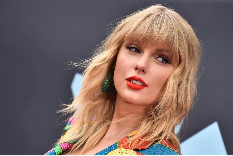المغنية تايلور سويفت نوع جديد من ديدان الألفية يحمل اسم المغنية تايلور سويفت