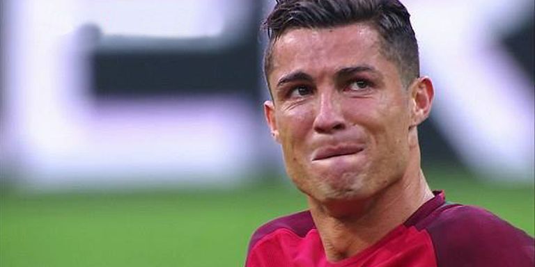 كريسي تيجان وجون ليجند