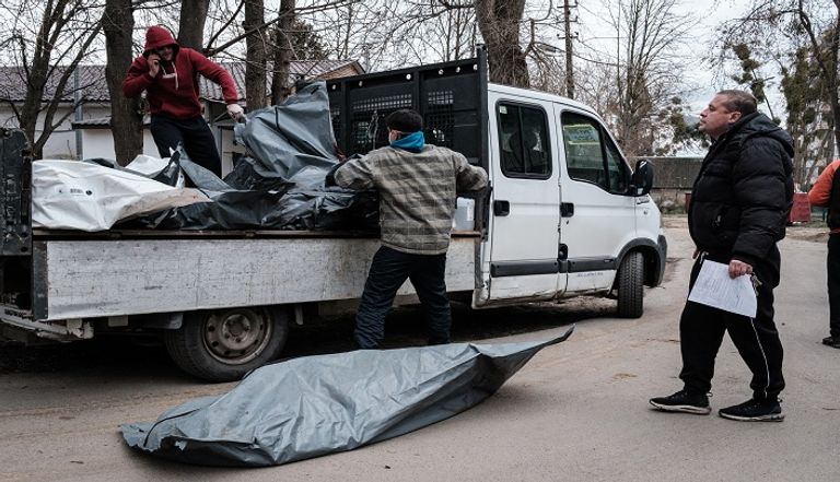 نقل الجثامين في سيارات مفتوحة