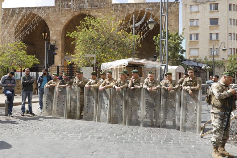 جانب من اعتصام المودعين أمام البرلمان اللبناني