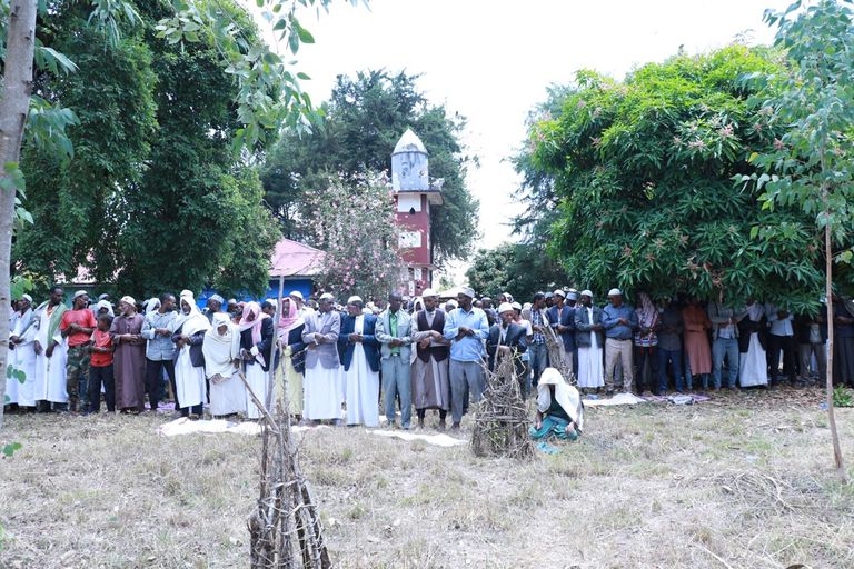 الشيخ محمد أمين مسؤول إدارة مركز