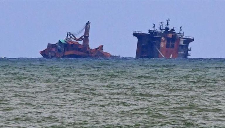 السفينة النفطية الغارقة قبالة سواحل تونس