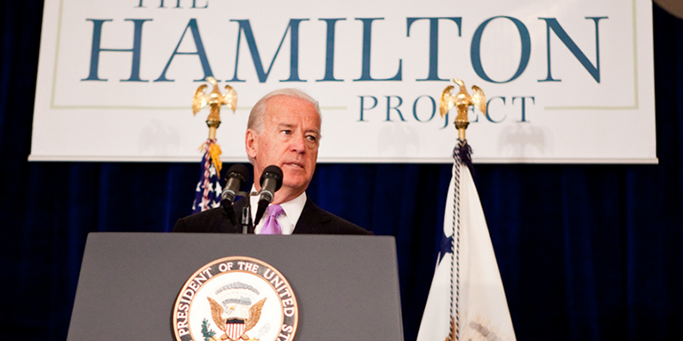 العملة الصينية