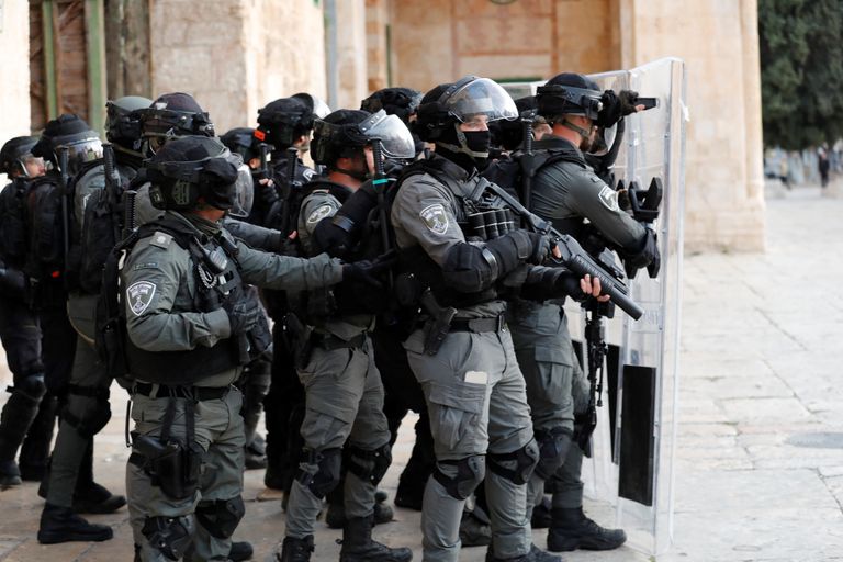 الشرطة الإسرائيلية في باحات الأقصى