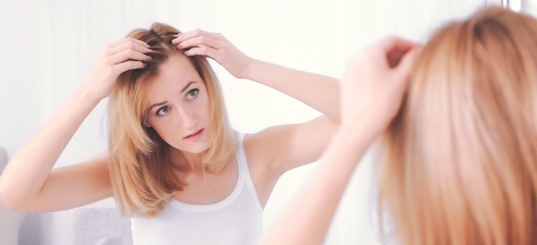 داء الثعلبة يؤثر على فروة الرأس