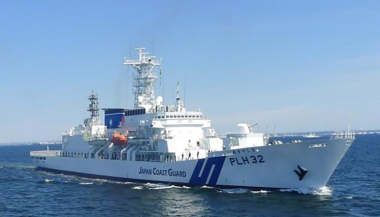 حرس السواحل الياباني يكثف جهود الإنقاذ