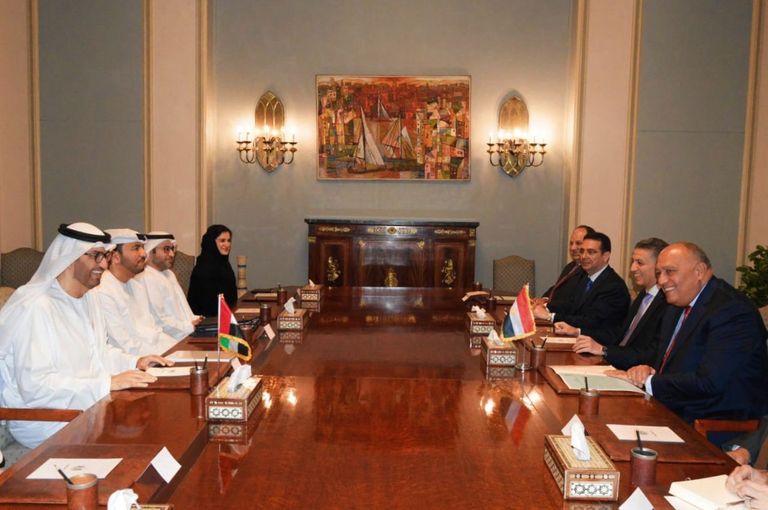 جانب من لقاء الدكتور سلطان بن أحمد الجابر وشكري