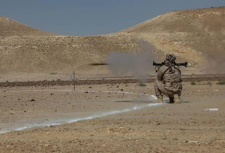 قوات حكومية يمنية بميناء المكلا - الفرنسية