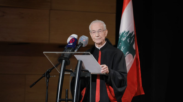 اللبنانيون يحلمون باستعادة الحياد لبلادهم