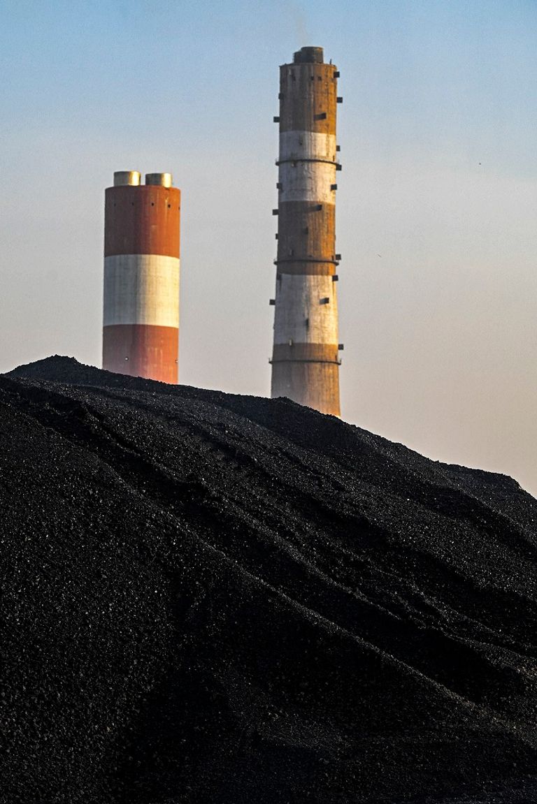 مشاريع جديدة لمحطات توليد طاقة تعمل بالفحم في 34 دولة بينها الصين