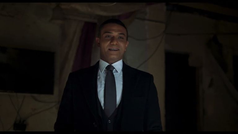 أحمد داود وتارا عماد من مشهد من المسلسل