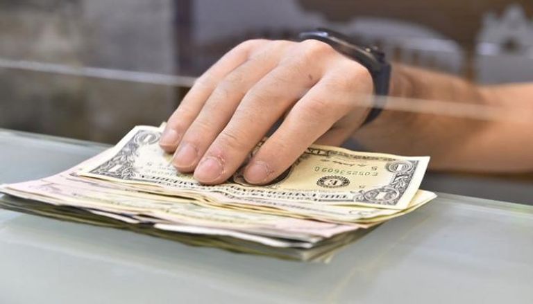 تراجع سعر الدولار اليوم في مصر 
