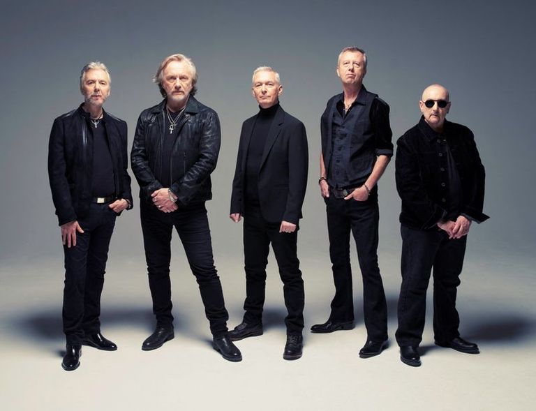 فرقة الروك البريطانية ثاندر