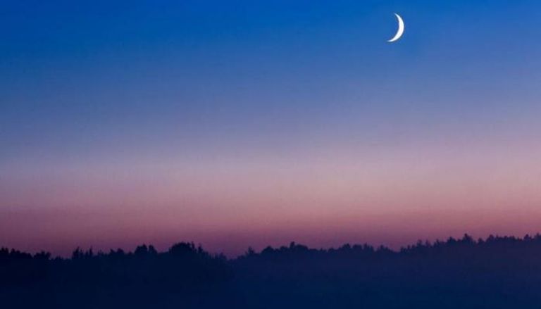 الحسابات الفلكية تشير لاكتمال عدة شهر رمضان