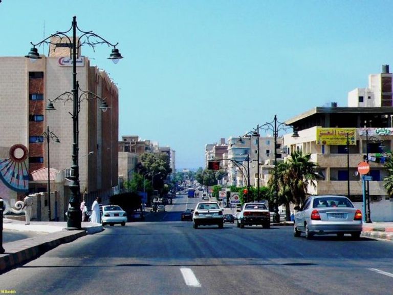 شارع الإسكندرية في مرسى مطروح شاطئ روميل في مرسى مطروح